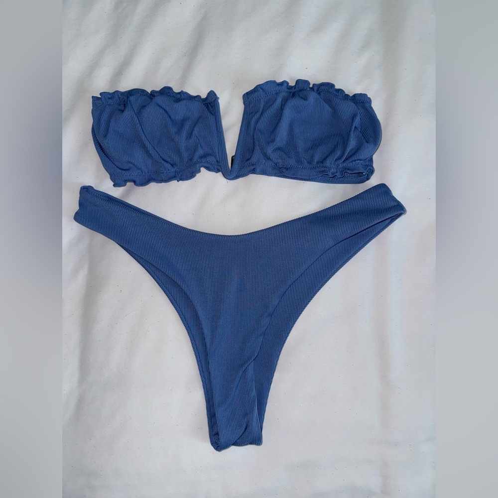 ZAFUL V Wire Ruffled Strapless Blue Bikini Set